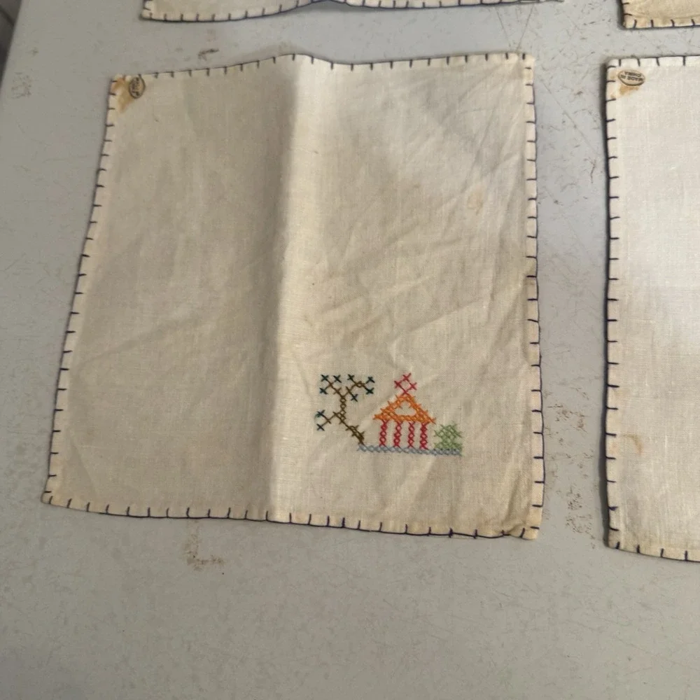 Vintage Embroidered Handkerchiefs Set of 6 Linen Estate‎ Find